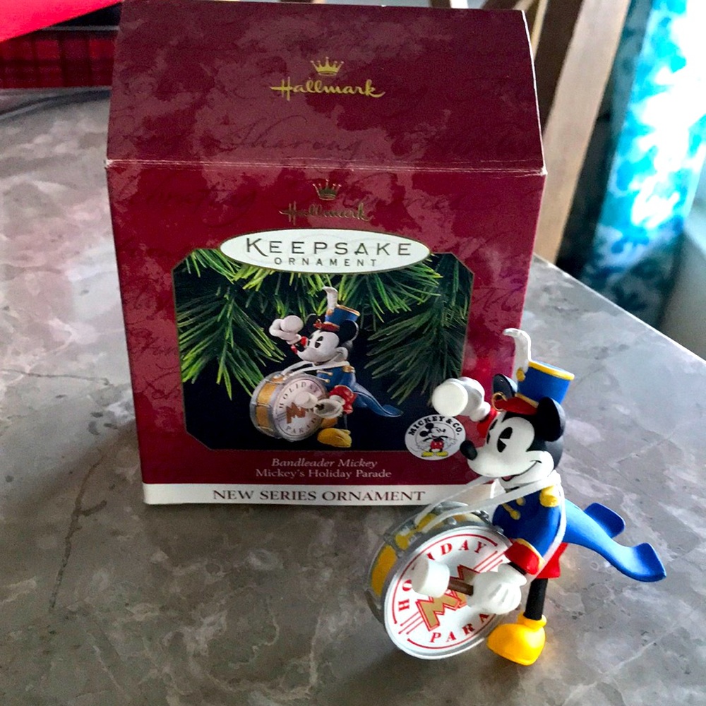 1997 Hallmark Bandkeader Mickey ornament